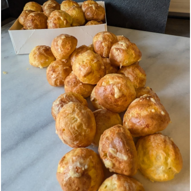 Gougères au comté (Boîte de 20 pièces)
