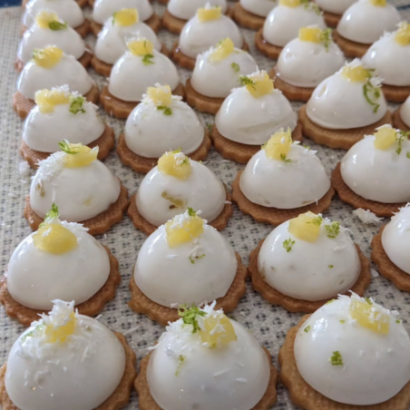 Bouchées Pina Colada